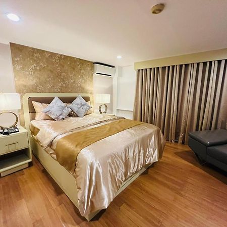 RedDoorz Premium at Arzo Hotel Manila Exterior foto
