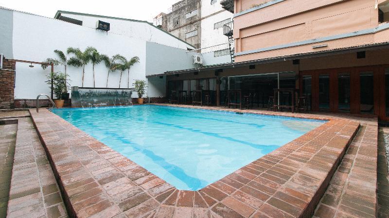 RedDoorz Premium at Arzo Hotel Manila Exterior foto