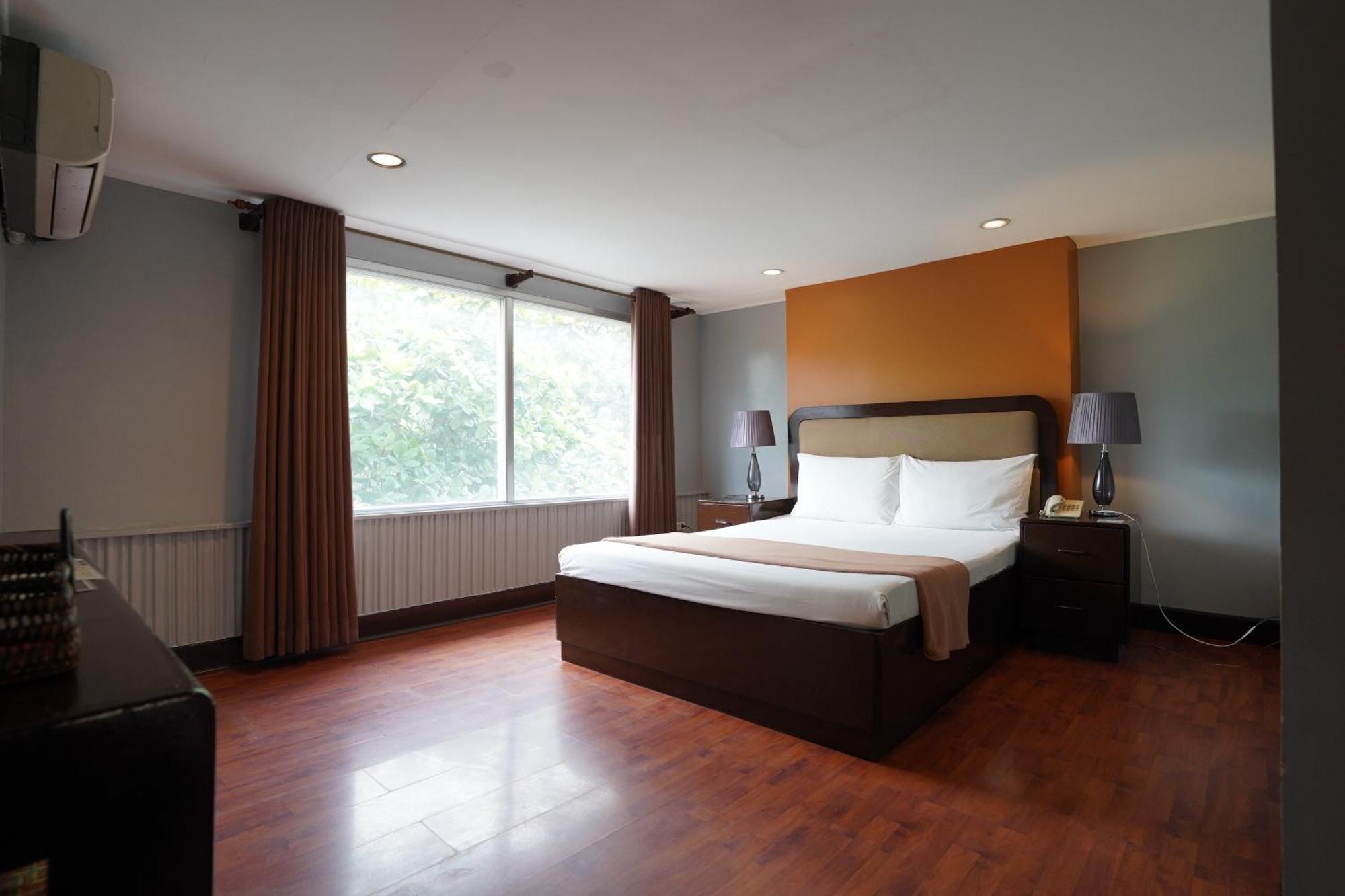 RedDoorz Premium at Arzo Hotel Manila Exterior foto