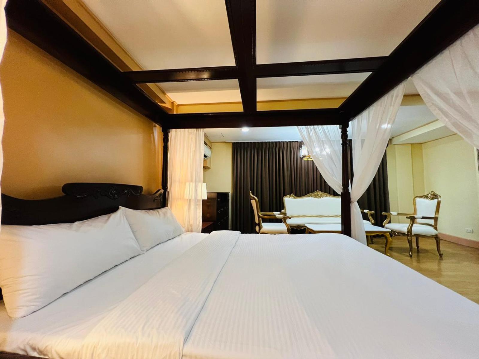 RedDoorz Premium at Arzo Hotel Manila Exterior foto