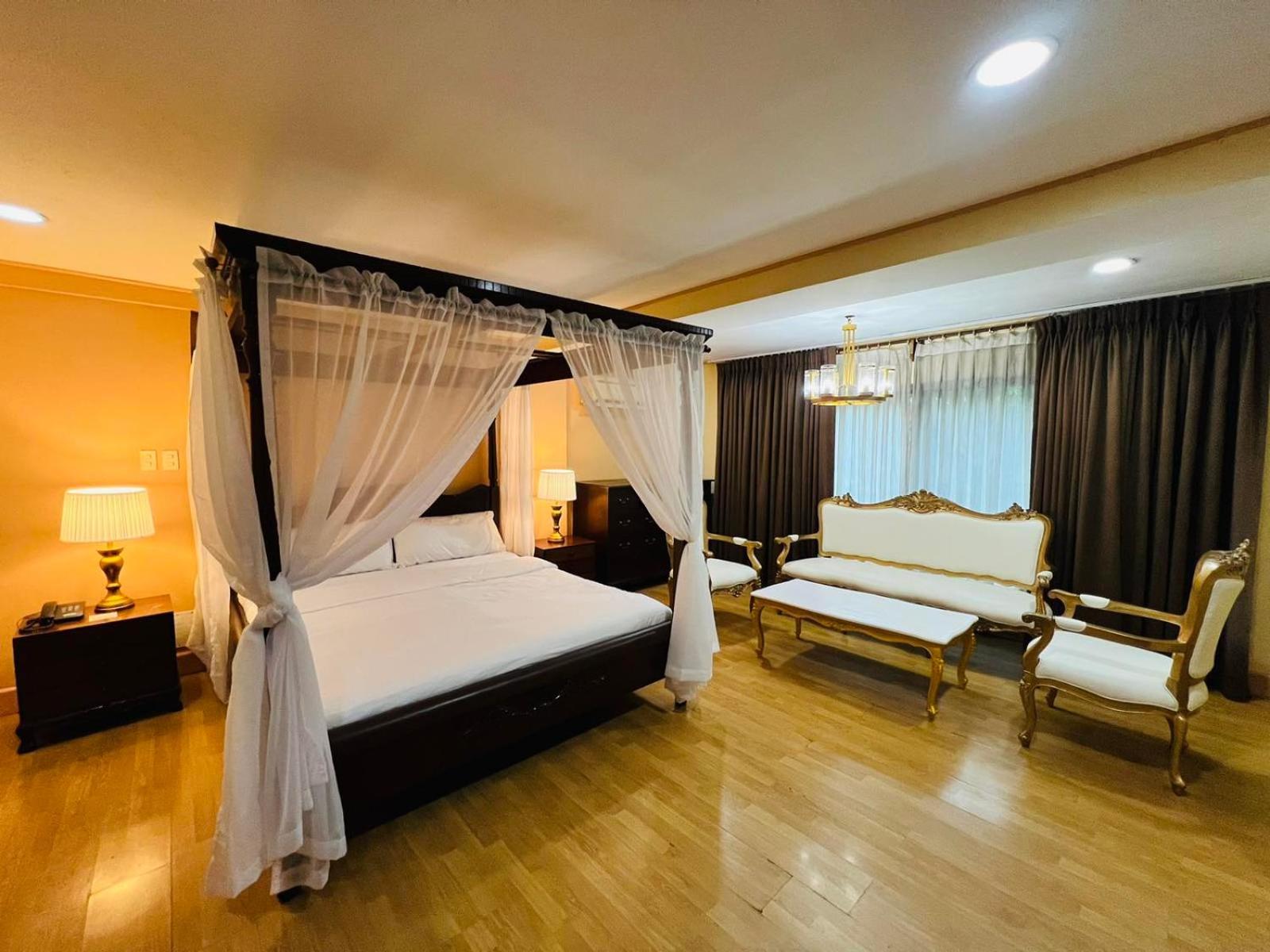 RedDoorz Premium at Arzo Hotel Manila Exterior foto